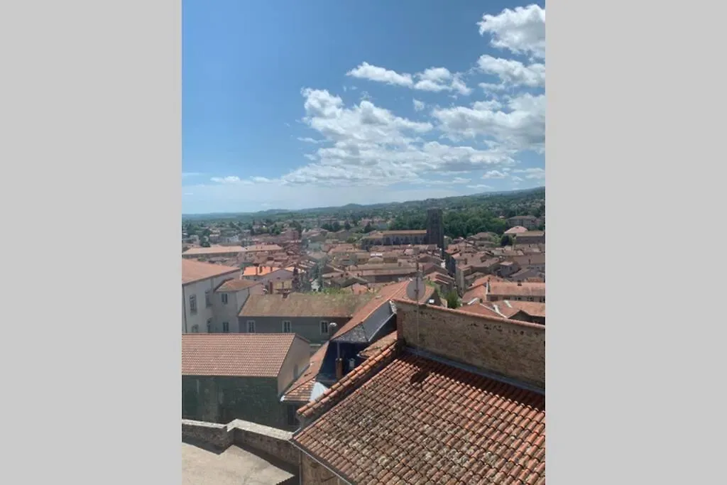 La Providence, Surplombant La Ville Montbrison France