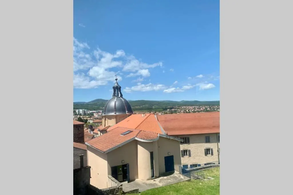 La Providence, Surplombant La Ville Montbrison 0*,  France